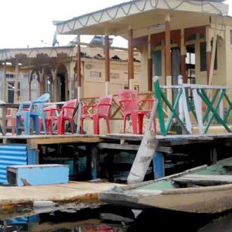 Raja's Palace Houseboat, Srinagar 3